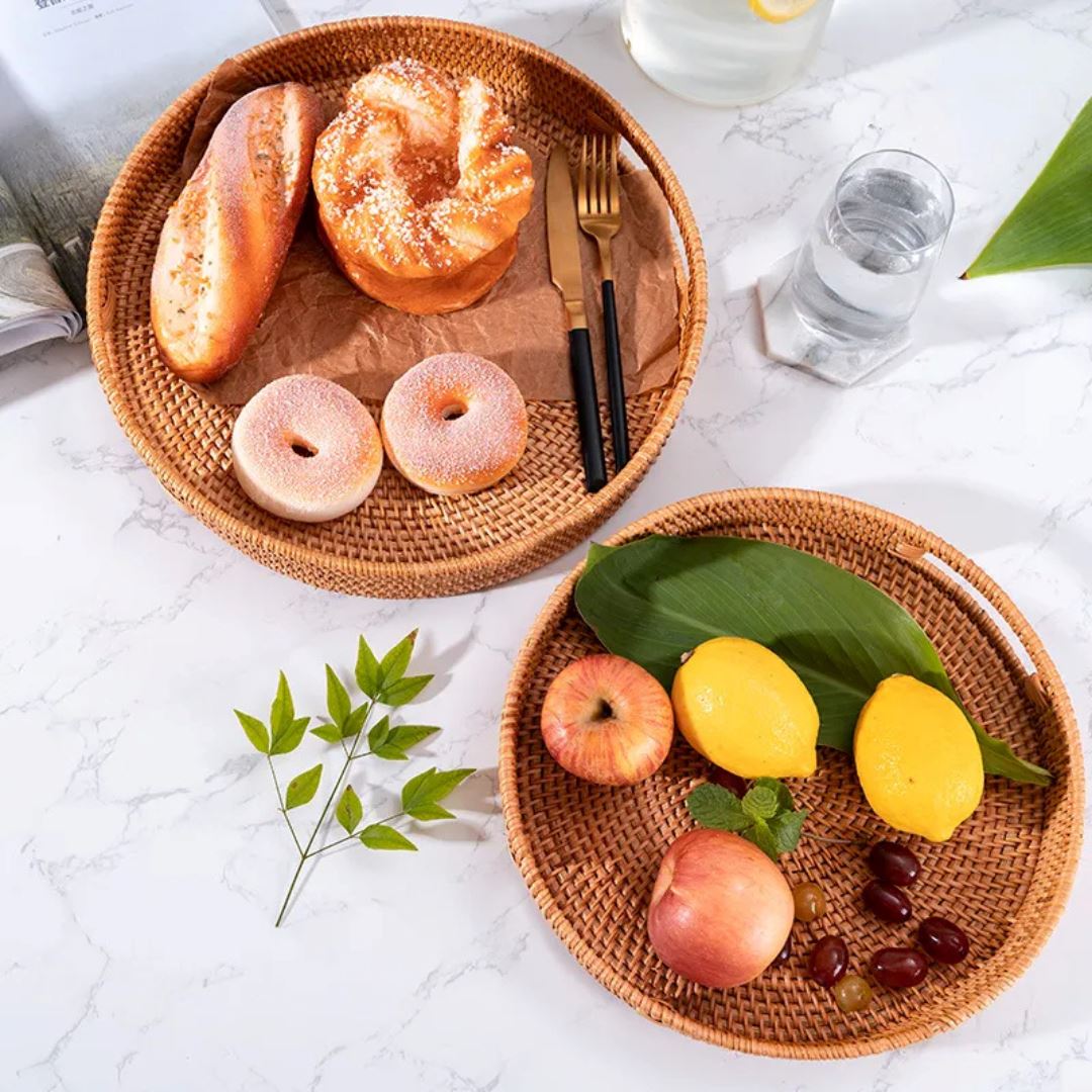 Bandeja Decorativa de Rattan Natural com Alças Laterais