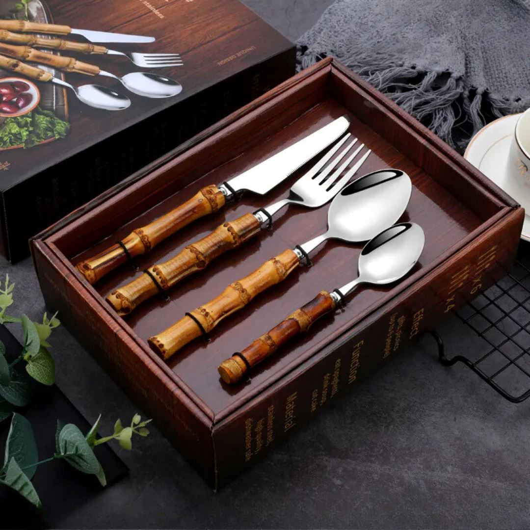 Faqueiro Prata em Aço Inox com Cabo de Bambu Natural