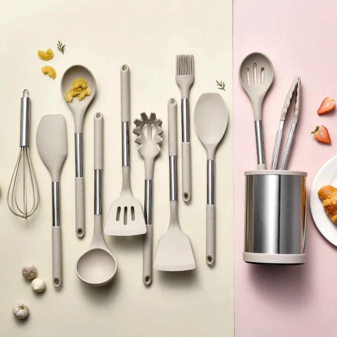 Kit de Utensílios de Cozinha em Silicone com Aço Inox e Balde Giratório – 12 Peças