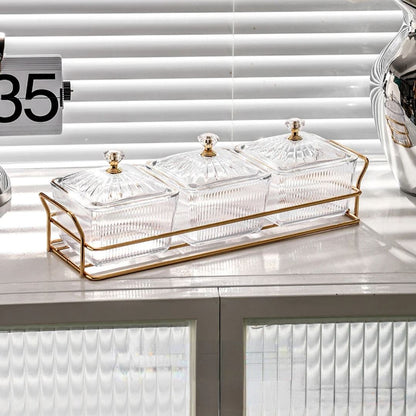 Petisqueira de Plástico com Tampa e Divisórias