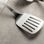 Kit de Utensílios de Cozinha em Aço Inox com Cabo de Cerâmica – 7 Peças