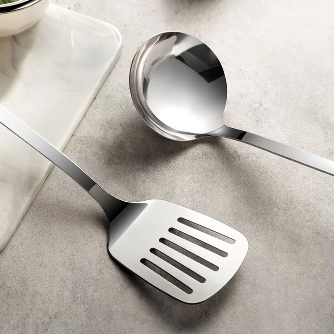 Kit de Utensílios de Cozinha em Aço Inox com Cabo de Cerâmica – 7 Peças